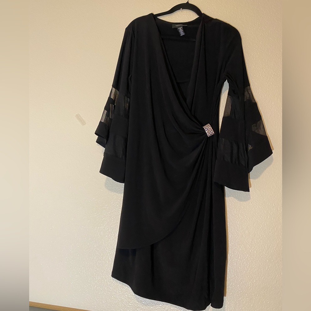 R&M Richards Black Dress with Sheer Flared Sleeves Size 16 - Picture 5 of 9